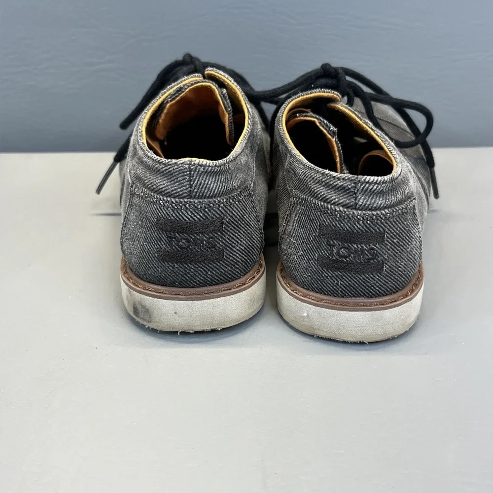 TOMS Brogue Oxford Shoe Casual Distress Gray Denim Boho Preppy Youth Sz 2